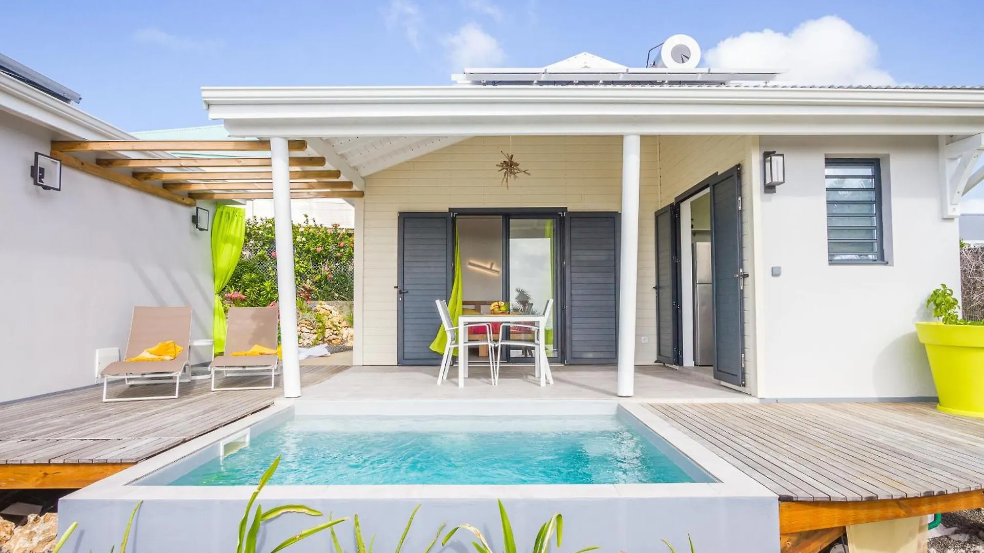 Iguane House Villas & Micro Spa Sainte-Anne 0*,  Guadeloupe